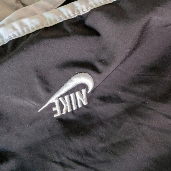 Nike Women’s Track Shorts | 90s Retro Sporty Athleisure Streetwear Vibe Sz M - Picture 7 of 10